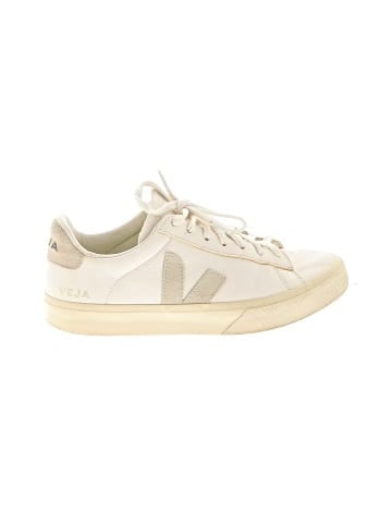VEJA Sneakers (view 1)