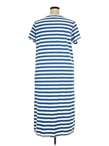 Old Navy Casual Dress (view 2)