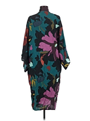 Maeve Poncho (view 2)