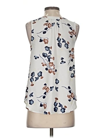 41Hawthorn Sleeveless Blouse (view 2)