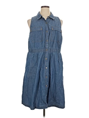 Ava & Viv Casual Dress (view 1)