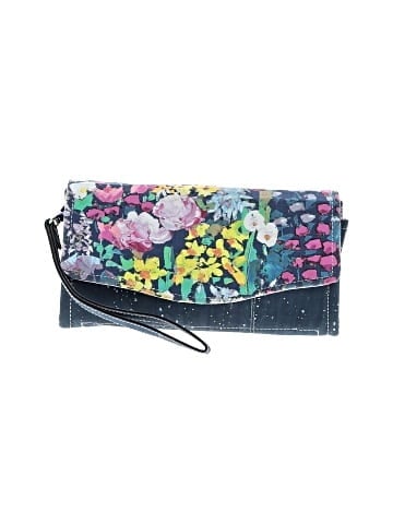 Unbranded Wristlet (view 1)