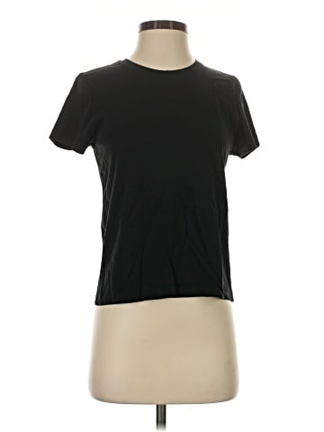 Uniqlo Short Sleeve T-Shirt (view 1)