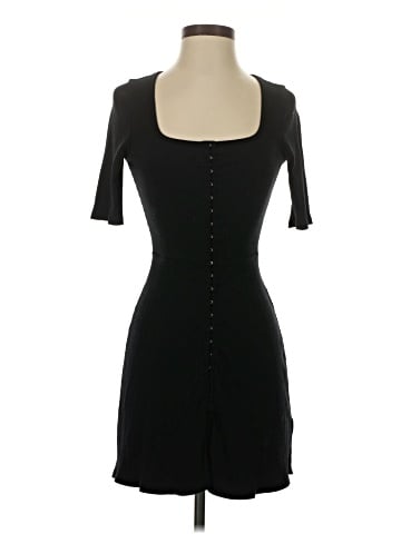 Le Lis Casual Dress (view 1)