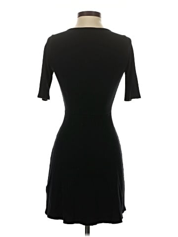 Le Lis Casual Dress (view 2)