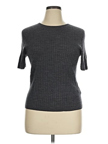 Uniqlo Short Sleeve Top (view 1)