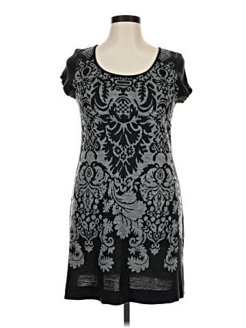 Karen Kane Sleeveless T-Shirt (view 1)