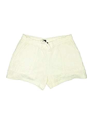 Gap Shorts (view 1)