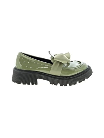 Unbranded Flats (view 1)