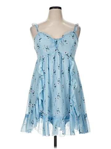 Abercrombie & Fitch Cocktail Dress (view 1)