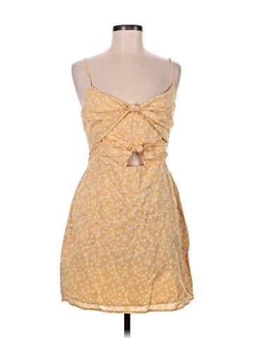 Abercrombie & Fitch Casual Dress (view 1)