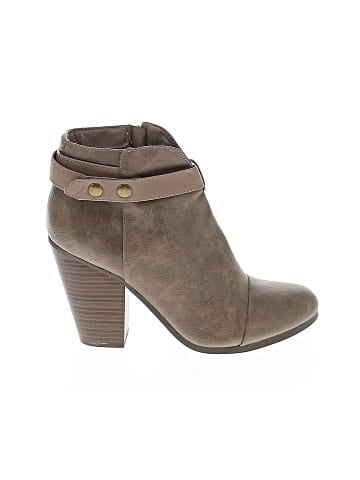 Breckelle's Ankle Boots (view 1)