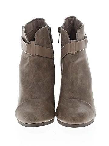 Breckelle's Ankle Boots (view 2)