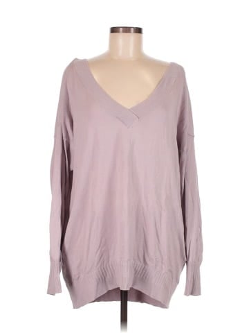 Victoria's Secret Long Sleeve T-Shirt (view 1)