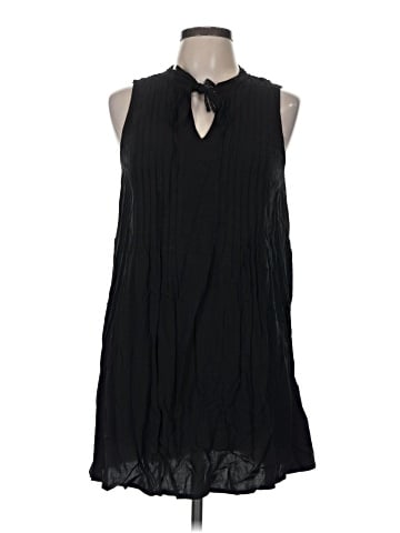 Old Navy Casual Dress (view 1)
