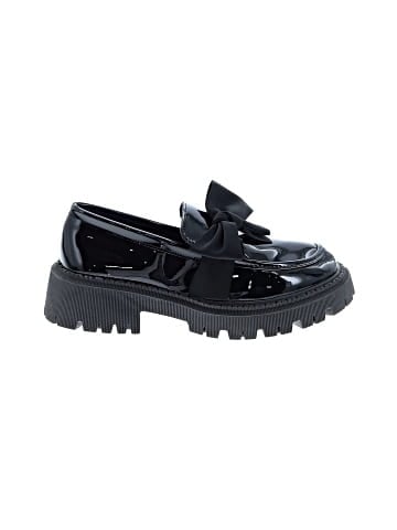 Unbranded Flats (view 1)