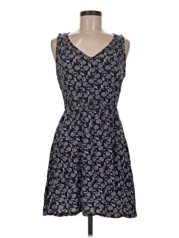 Old Navy Casual Dress (view 1)