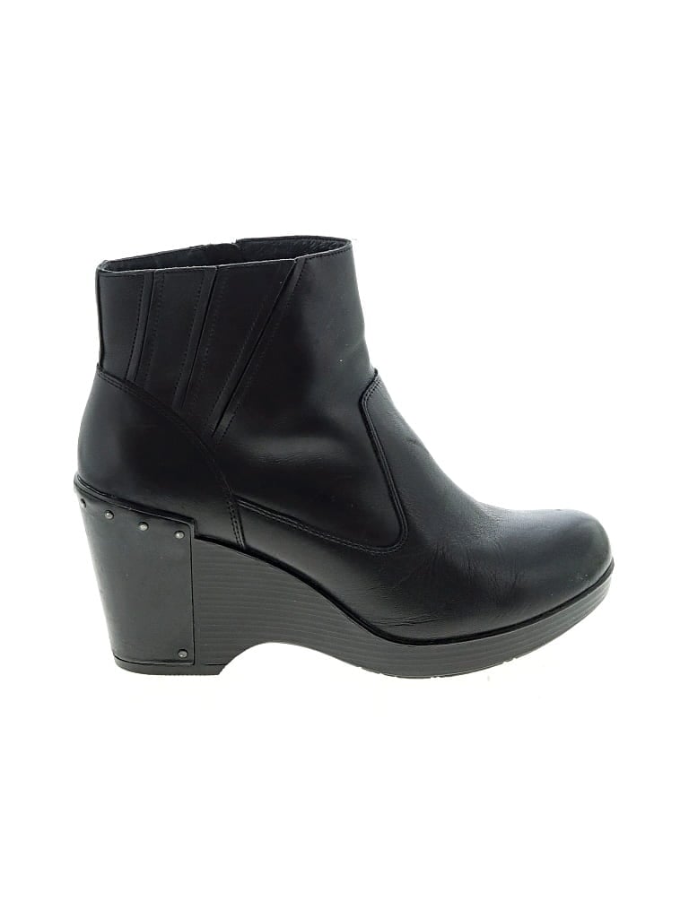 Pre-owned Dansko Ankle Boots In Black