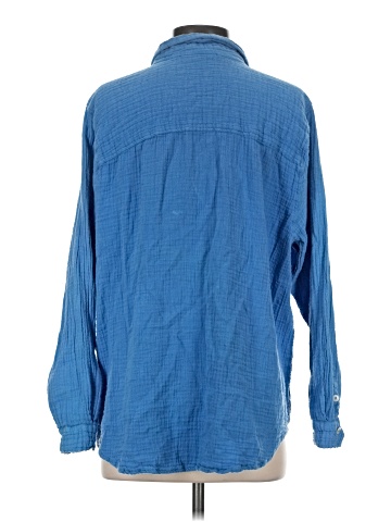 Subtle Luxury 3/4 Sleeve Button-Down Shirt (view 2)