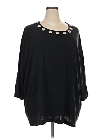 Maggie Barnes Poncho (view 1)