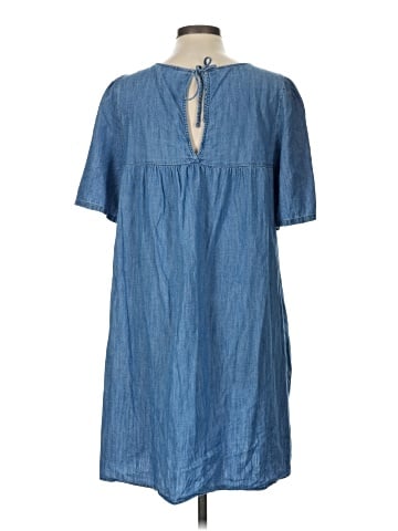 Old Navy Casual Dress (view 2)