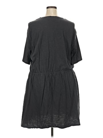 Old Navy Casual Dress (view 2)