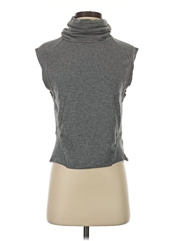 Nike Sleeveless Top (view 1)