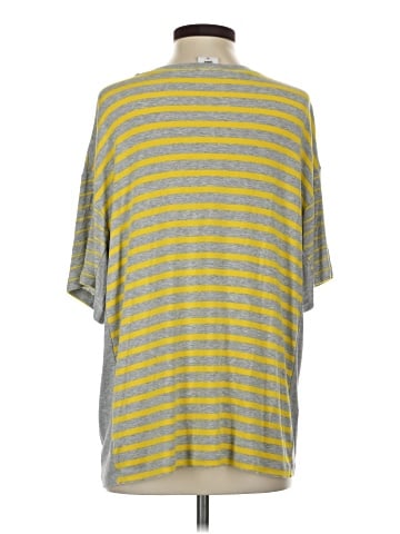 CAbi Short Sleeve T-Shirt (view 2)