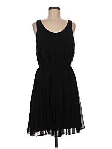 Banana Republic Cocktail Dress (view 1)