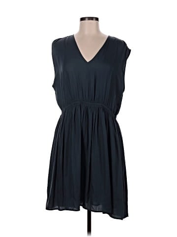 Ann Taylor LOFT Outlet Casual Dress (view 1)