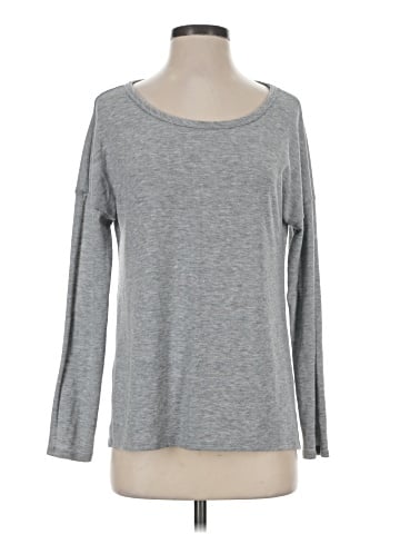 Victoria's Secret 3/4 Sleeve T-Shirt (view 1)