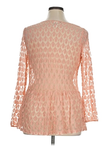 American Rag Cie 3/4 Sleeve Top (view 2)
