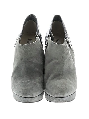 MICHAEL Michael Kors Ankle Boots (view 2)