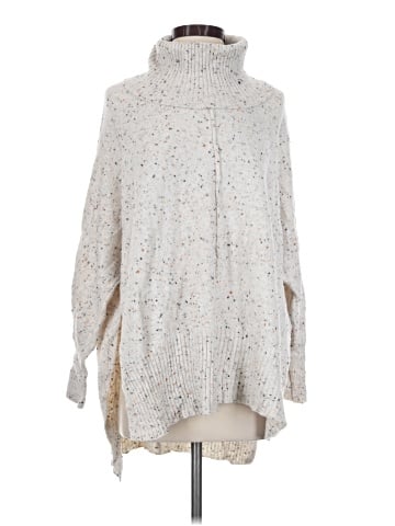 Jessica Simpson Poncho (view 1)