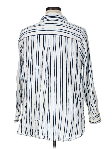 Liz Claiborne Long Sleeve Button-Down Shirt (view 2)