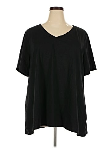 BLOOMCHIC Short Sleeve T-Shirt (view 1)