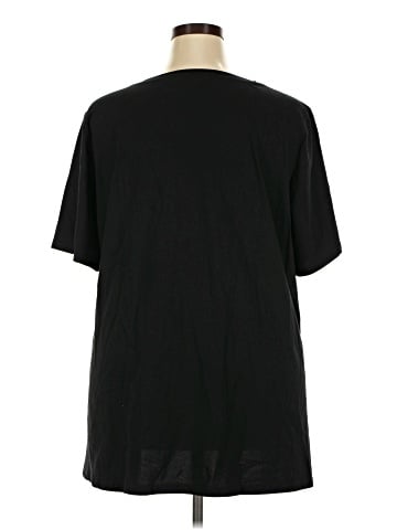 BLOOMCHIC Short Sleeve T-Shirt (view 2)