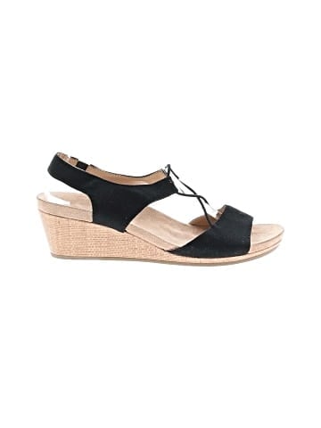 Abella Wedges (view 1)