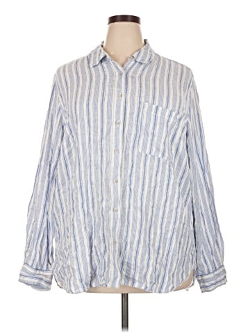 Universal Thread Long Sleeve Button-Down Shirt (view 1)