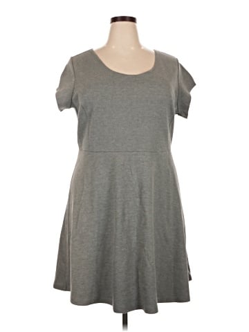 Old Navy Casual Dress (view 1)