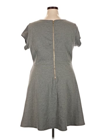 Old Navy Casual Dress (view 2)