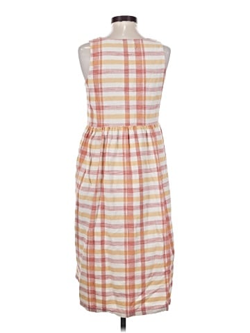 Urban Outfitters Casual Dress (view 2)