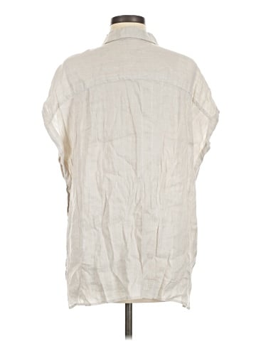 CAbi Sleeveless Button-Down Shirt (view 2)