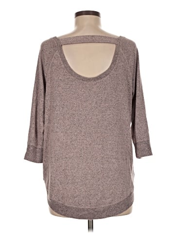 Maurices 3/4 Sleeve Top (view 2)