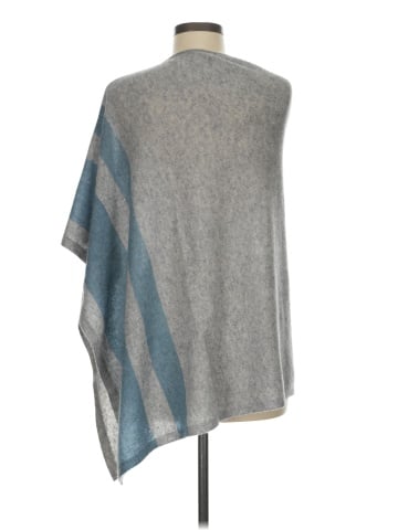 Celeste Poncho (view 2)