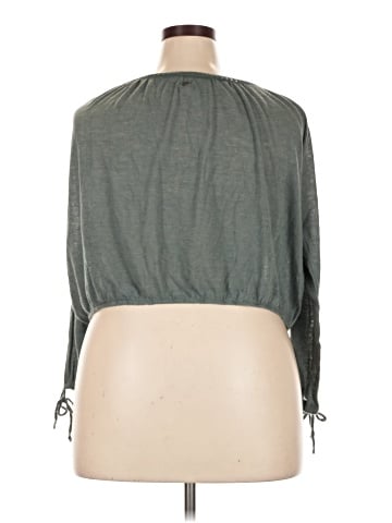 O'Neill 3/4 Sleeve Blouse (view 2)