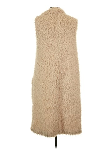 B Sharp Faux Fur Vest (view 2)