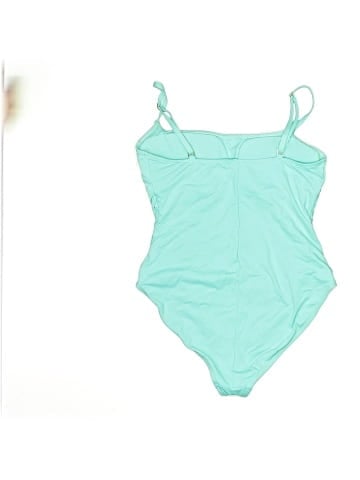 La Blanca One Piece Swimsuit (view 2)