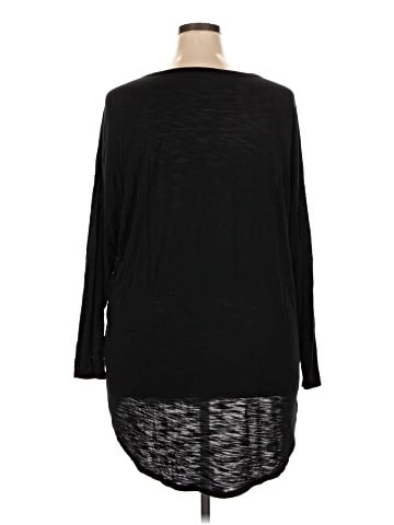 Old Navy 3/4 Sleeve T-Shirt (view 2)