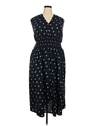 Old Navy Casual Dress (view 1)